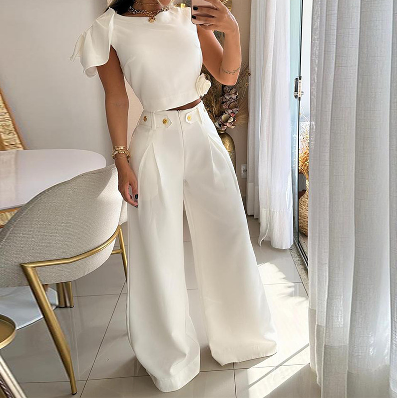 WOLFF Comfort Chic Outfit