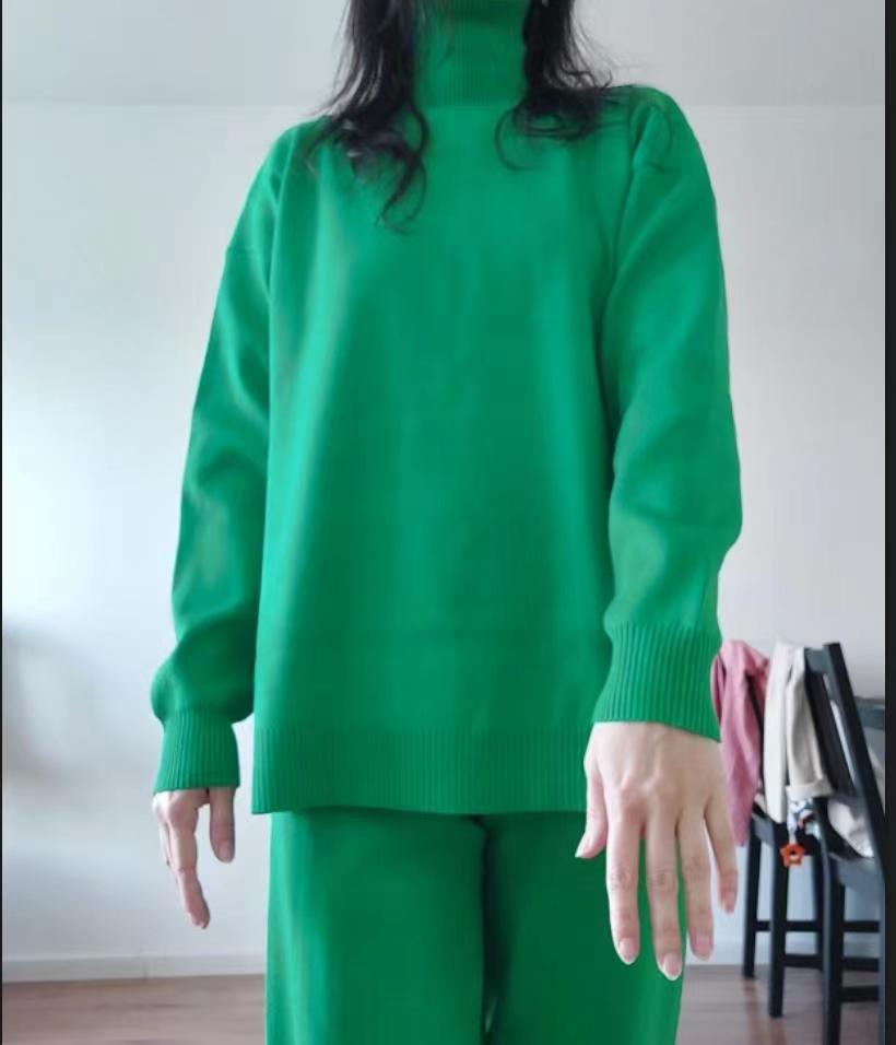Chic High Neck Knit Set