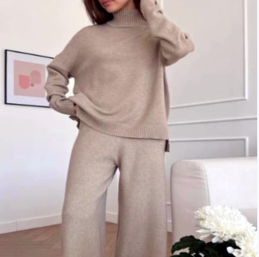 Chic High Neck Knit Set