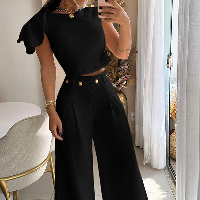 WOLFF Comfort Chic Outfit
