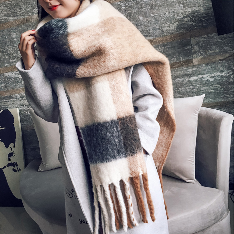 Elegant Color-Block Shawl